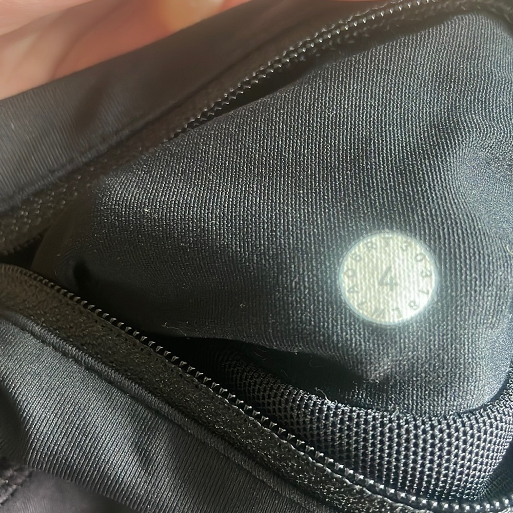 Lululemon speed short - Picture 3 of 3